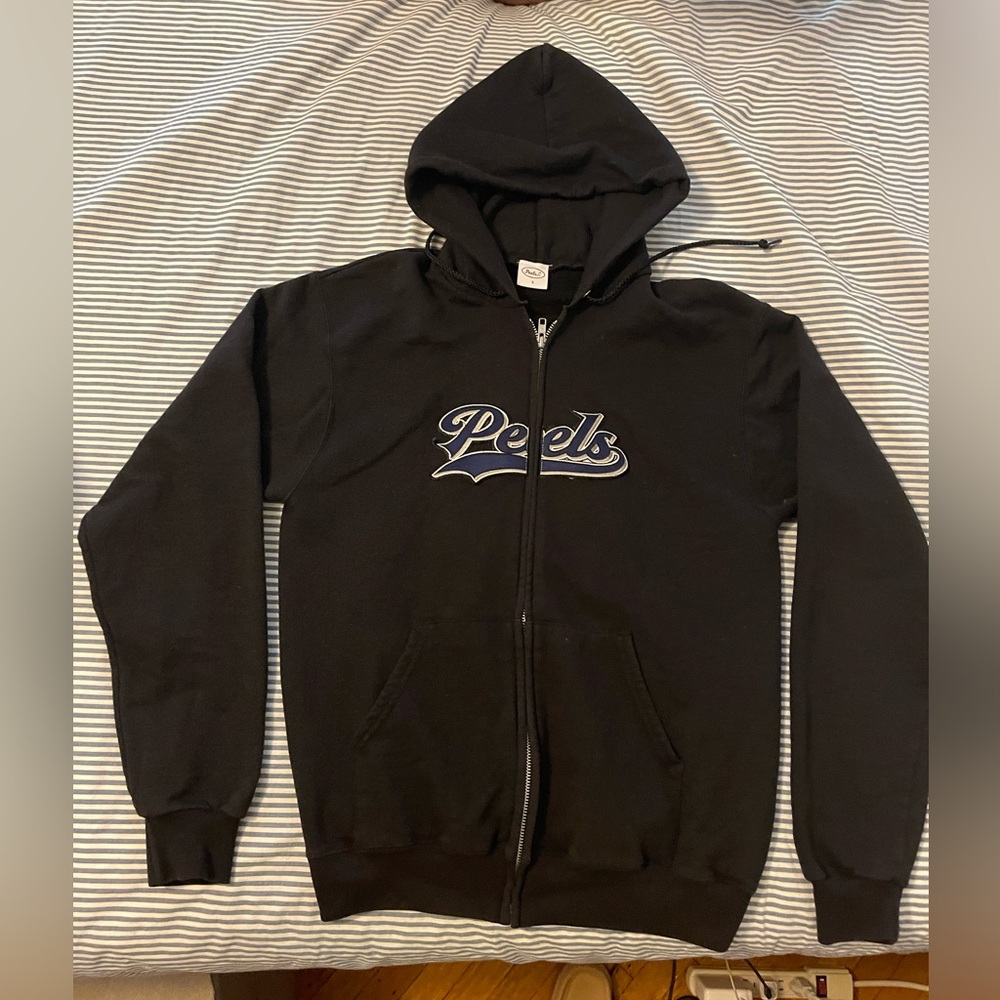 Peels Women’s zip hoodie size S